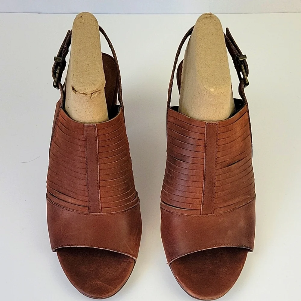 Lucky Brand Jorelie Sandals Plum Brown Size 9.5